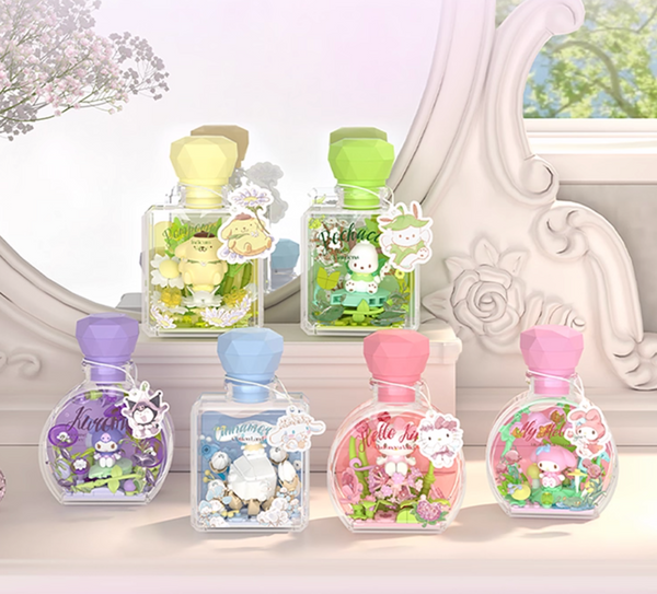 Wonder Moon x Sanrio Floral Perfume Bottle Building Blocks