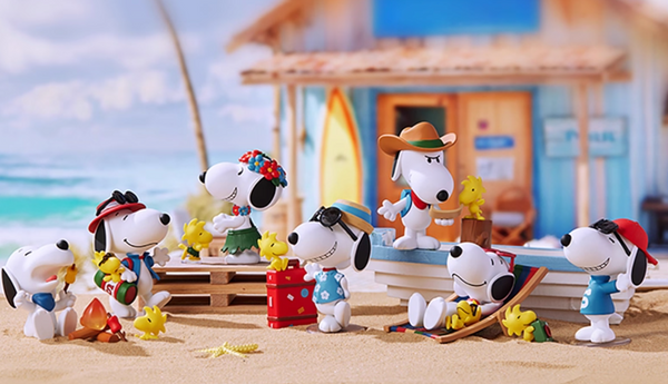 Miniso x Peanuts Snoopy Travel Buddy