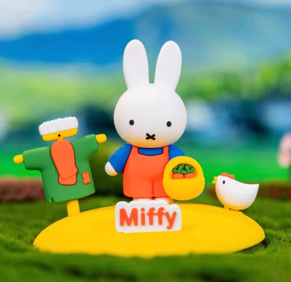 Mercis Bv x Miffy With You Four Season Phone Stand
