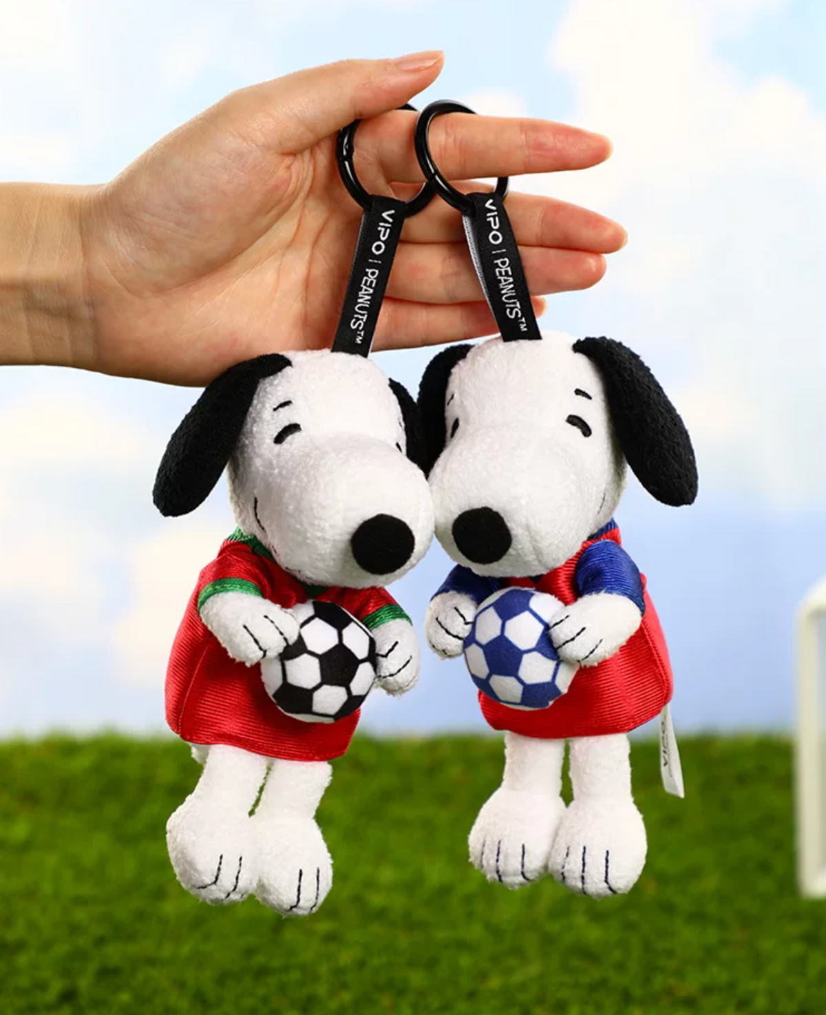 Vipo x Peanuts Snoopy Soccer Series Plush