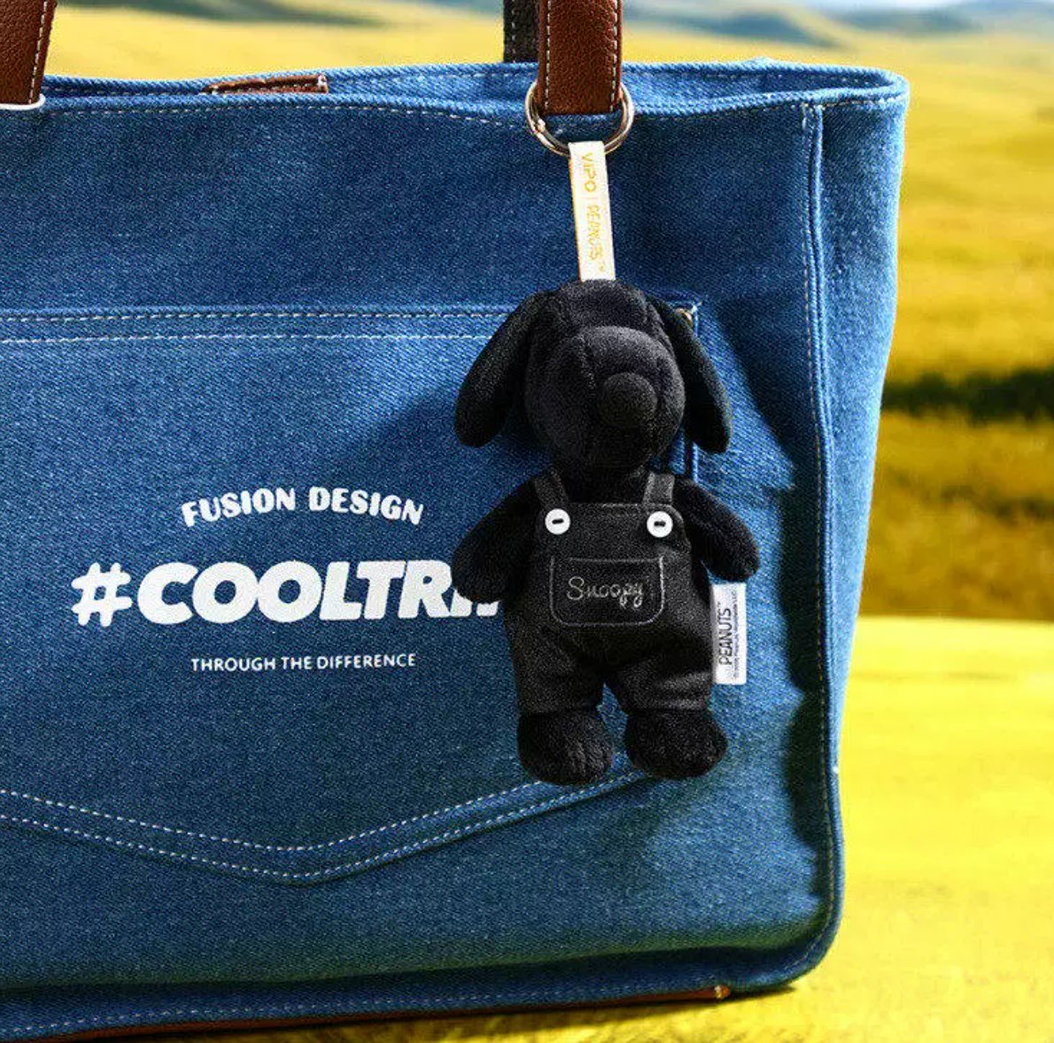 Vipo x Peanuts Snoopy Denim Series Plush