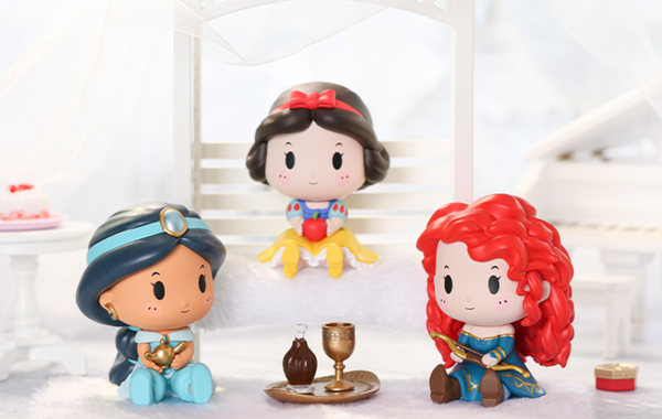 Pop Mart x Disney Princess Sitting