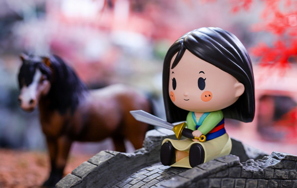 Pop Mart x Disney Princess Sitting