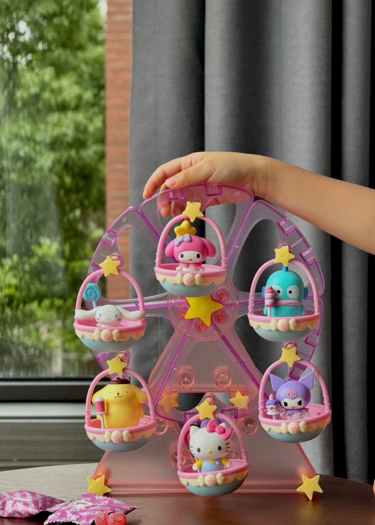 Tala's x Sanrio Characters Ferris Wheel Series Building Blocks (with Gummy)