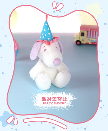 Vipo x Peanuts Snoopy Cute Pals Plush Keychain