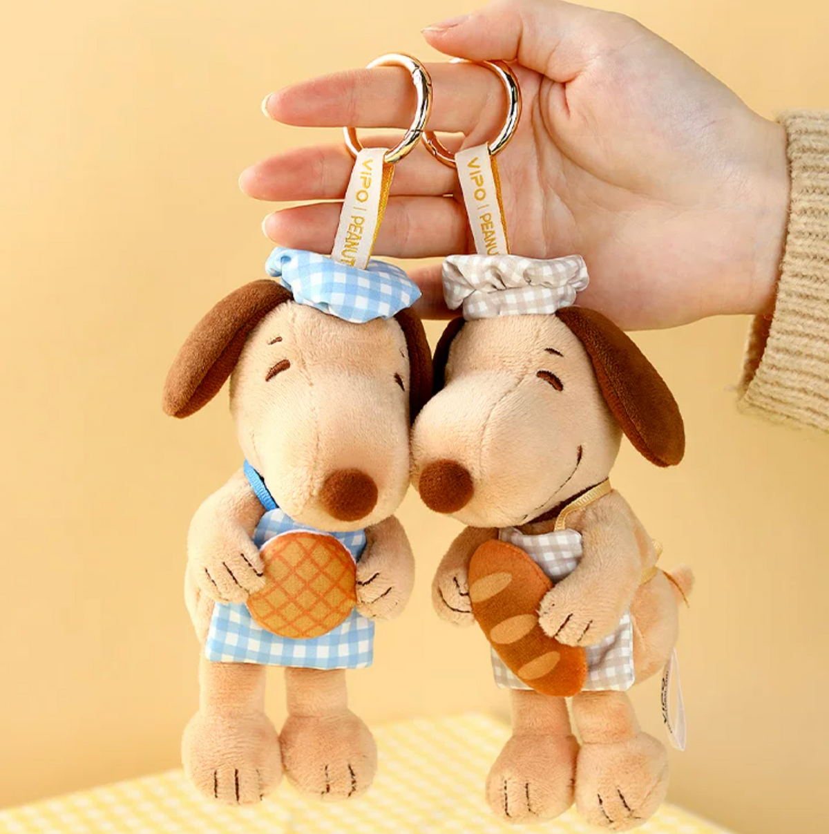 Vipo x Peanuts Snoopy Bakery Plush