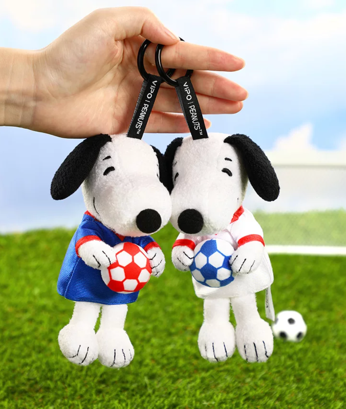 Vipo x Peanuts Snoopy Soccer Series Plush