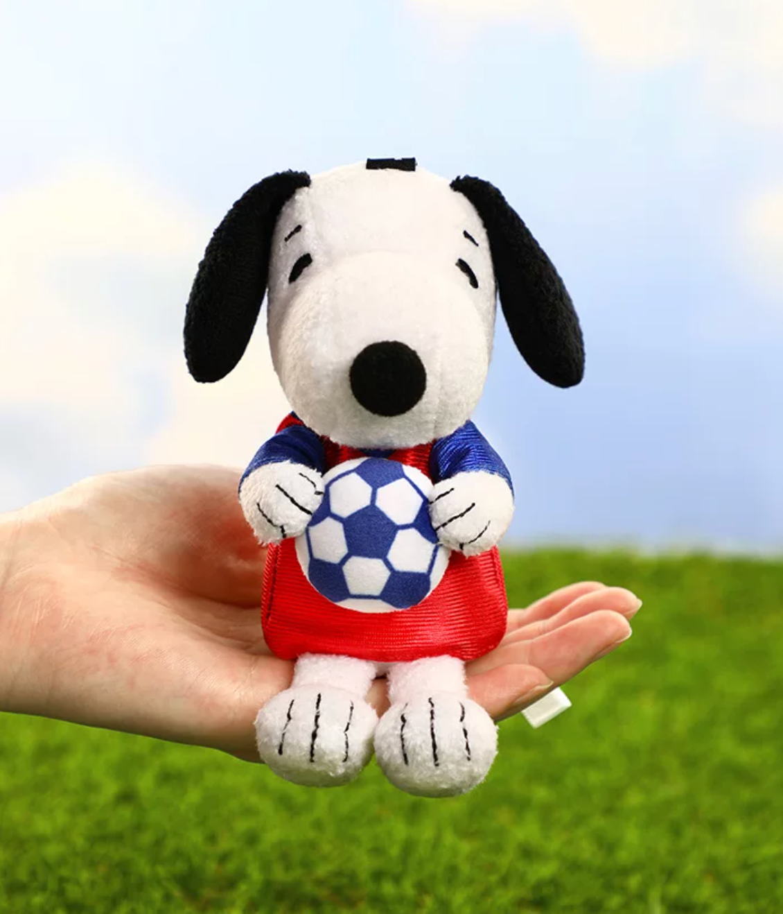 Vipo x Peanuts Snoopy Soccer Series Plush