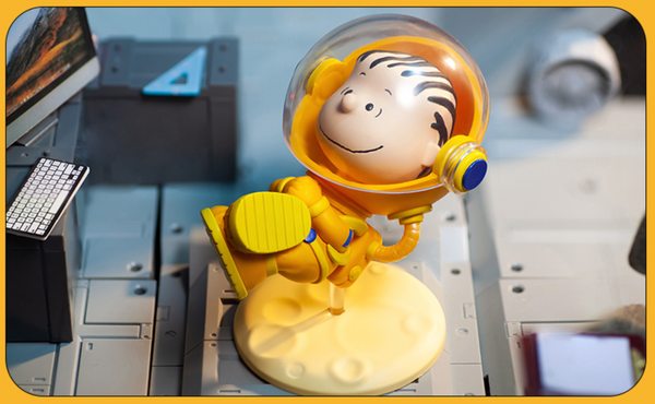 Pop Mart x Snoopy Peanuts Space Exploration